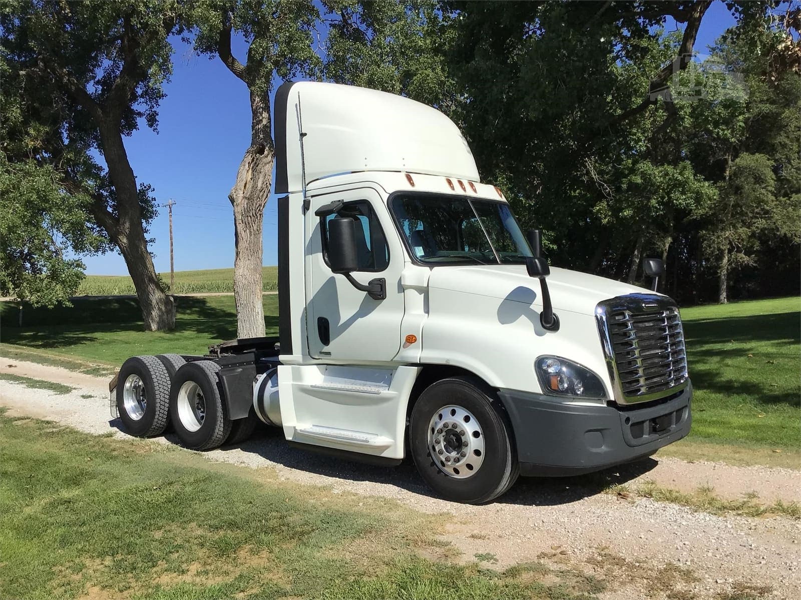 2017 Freightliner Cascadia 125 Evolution - photo 1